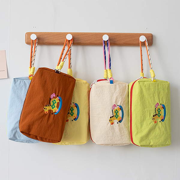 刺繡防水尼龍化妝包